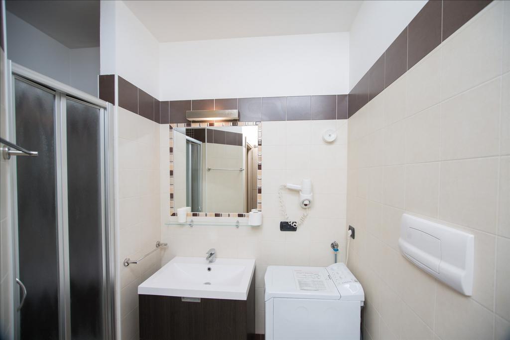 Residenza Villa Regina Monza Luaran gambar