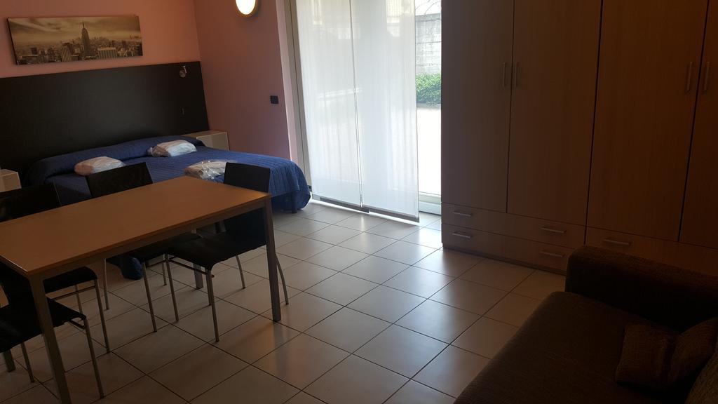 Residenza Villa Regina Monza Luaran gambar