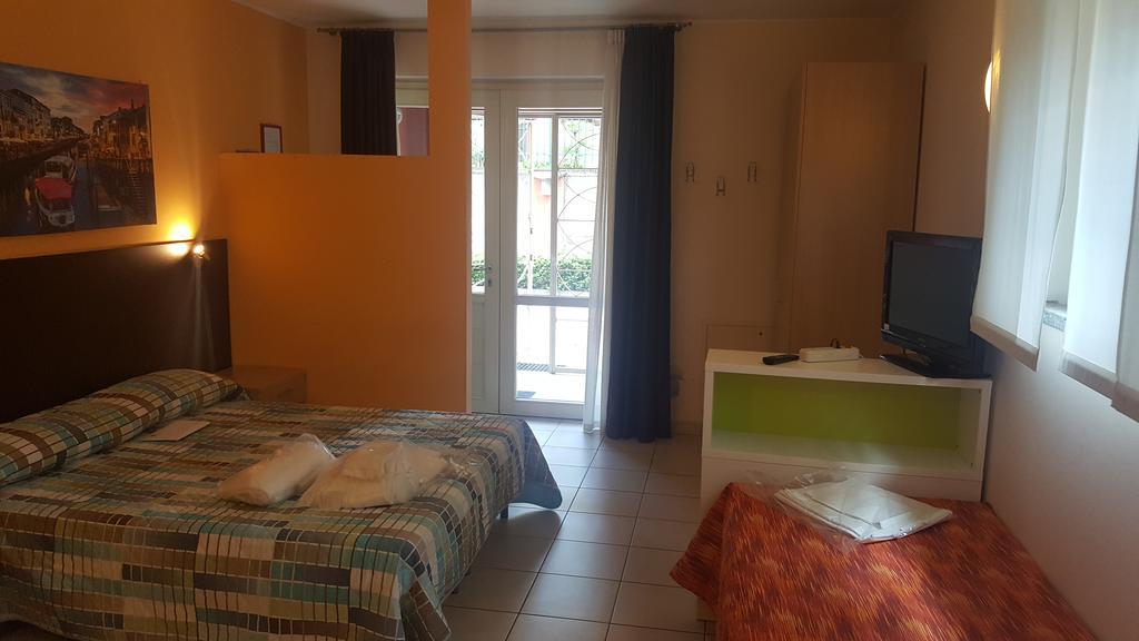Residenza Villa Regina Monza Luaran gambar