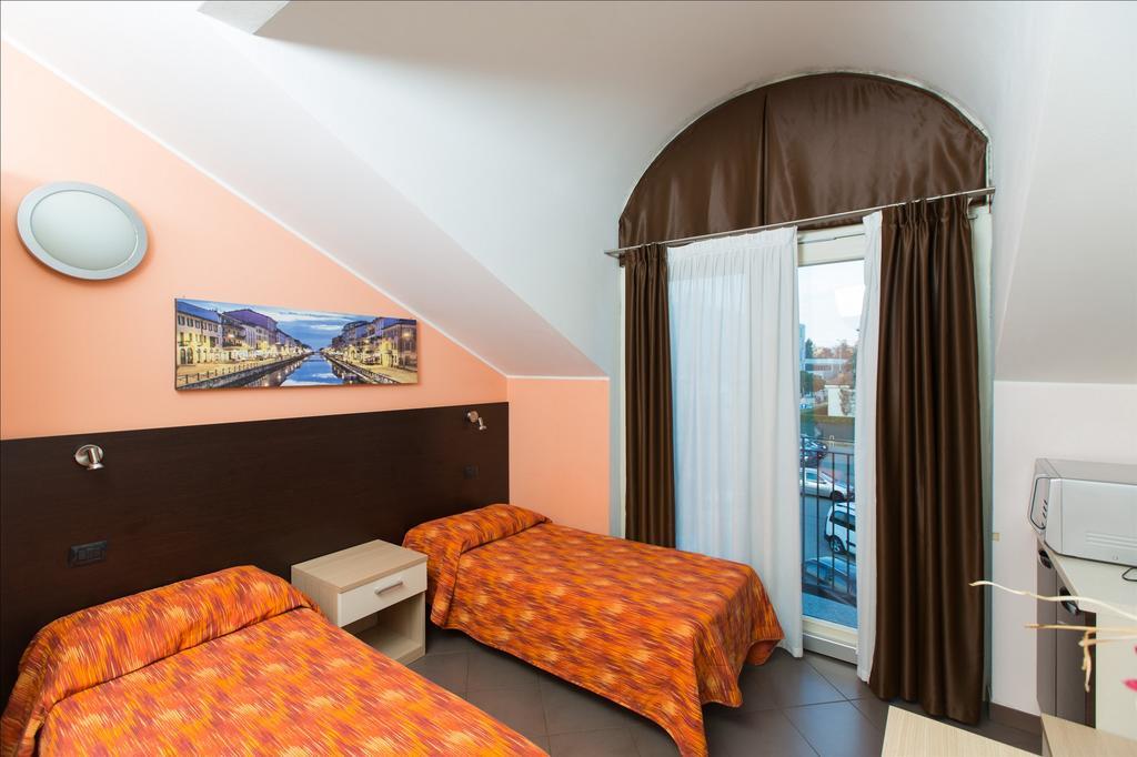 Residenza Villa Regina Monza Luaran gambar