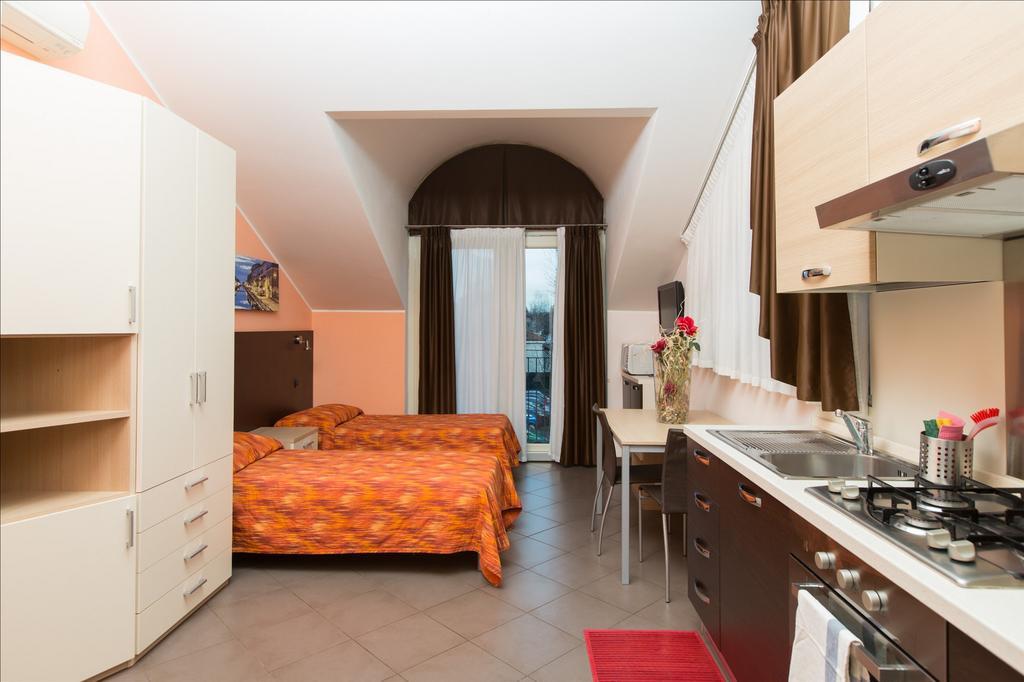 Residenza Villa Regina Monza Luaran gambar